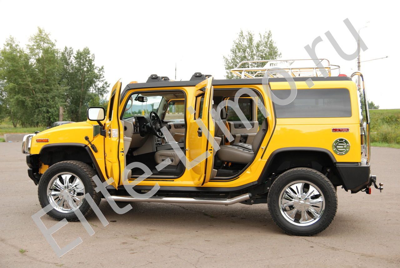 Аренда автомобиля Hummer H2 (Хаммер) желтого цвета.